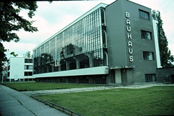Miscarea Bauhaus in arhitectura