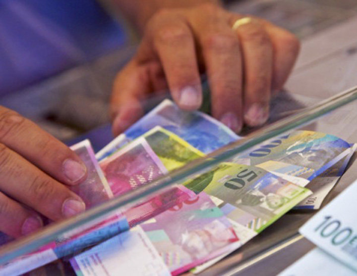 Legea conversiei creditelor in franci elvetieni va fi votata astazi
